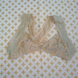 ☀️ Summer Sale ☀️Free people Bralette